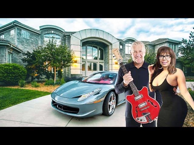 Alex Lifeson's Lifestyle  2022