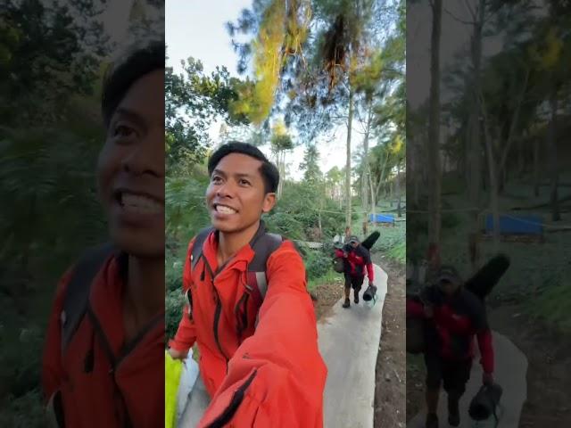 Merdeka Di Hutan‼️ Sepertinya itu tema yg paling tepat