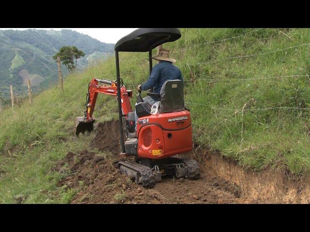 Mini Excavadoras Finca Demostrativa vivatech Pitalito,Huila