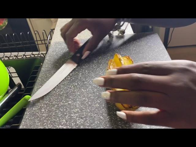 How to cut and eat a star fruit