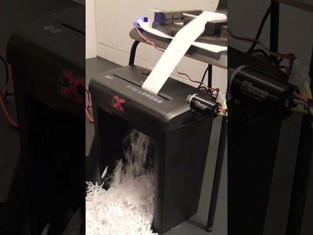 Paper Roll vs. High-speed Shredder