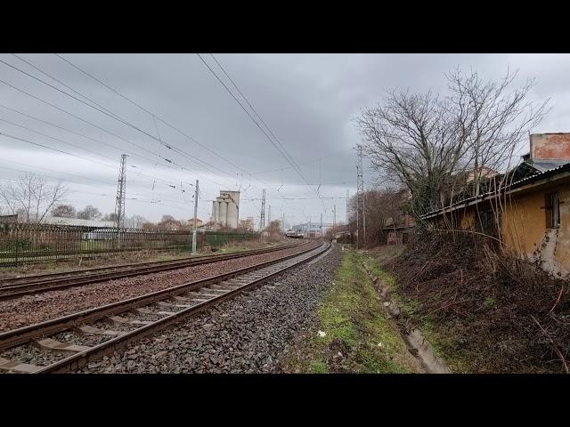 Romanian power! 46 124 with regio train 80143