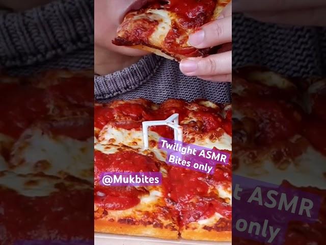 Twilight ASMR cheesy pepperoni Detroit pizza mukbang bites only #viral #mukbang #fyp #new #food #rm