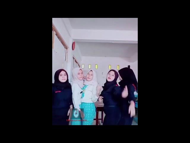 Kumpulan video Tik tok cantik, lucu, keren dan gemesin SAMPE GESEK GESEK DI TIKTOK 2019 PART 5