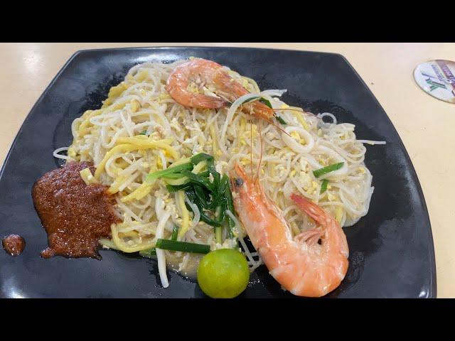 THE BEST FRIED NOODLES in Singapore! Amazing Street Food