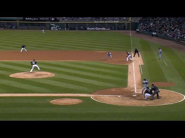 TEX@CWS: Buehrle picks off Sosa