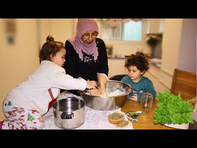 Arab Grandma’s Kitchen:  the Art of Traditional Bread~ Амна Печет Традиционный Хлеб с внучками