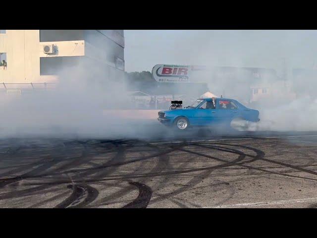 LYNCHY's MASSIVE TIP-IN at BURNOUT MASTERS world tour by POWERCRUISE USA!
