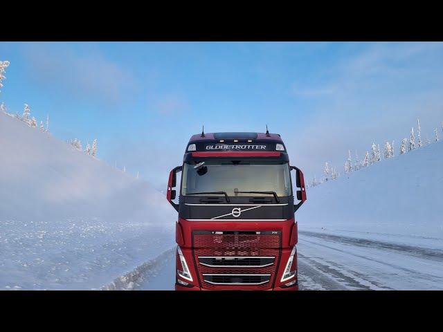 ЛЕДОВАЯ ПЕРЕПРАВА В ЯКУТСК 13 КМ ПО ЛЕНЕ.VOLVO FH 540