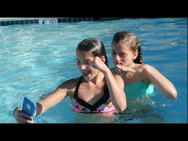 Making an Underwater Musical.ly (WK 284.5) | Bratayley