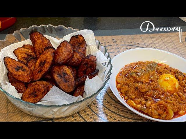 THE CLASSIC GHANA BEANS STEW & FRIED PLANTAINS