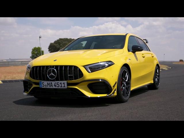 Mercedes-AMG A 45 S 4MATIC+ Design in Sun yellow