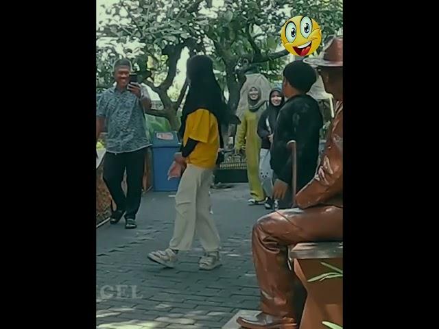 Prank-Patung Part 12... Funny reaction statue prank #shorts