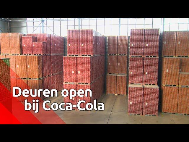 Deur voor een keertje op een kier bij Coca-Cola in Dongen