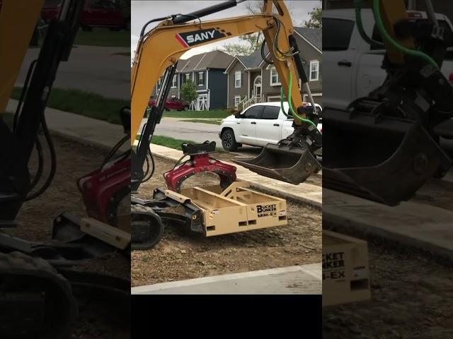 Mini-Excavator & Skid-Steer Attachment Racks by Bucket Bunker  #skidsteer #skidsteers