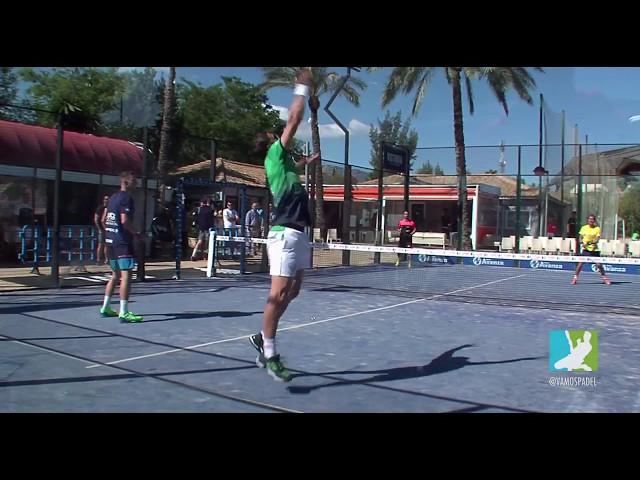 Vamos Pádel. Pablo Díaz y José María Benavides contra Daniele Cattaneo y Simone Cremona