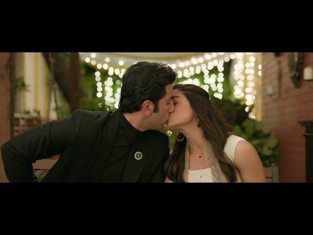 Kissing Infront of the family Animal movie Ranbir Kapoor and Rashmika Mandanna