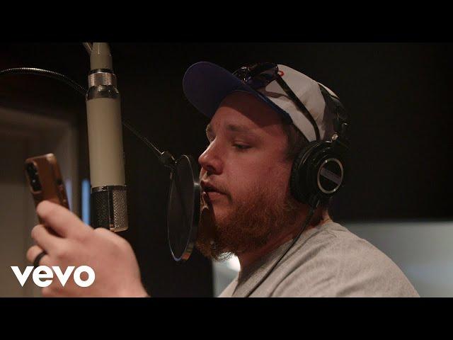 Luke Combs - Where the Wild Things Are (Official Studio Video)