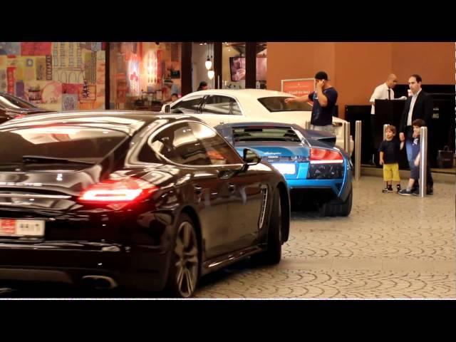 Canon 600D HD Video Sample - Cars at the Mall of the Emirates (Dubai)