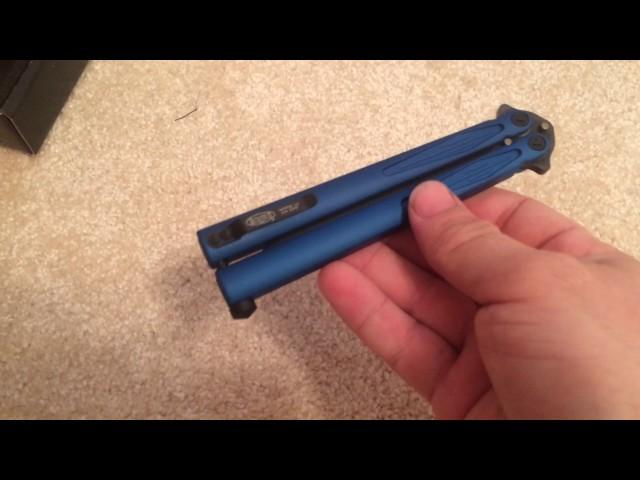 Unboxing blue microtech tachyon 3