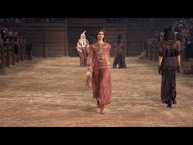 Paris-Dallas 2013/14 Métiers d'Art Show – CHANEL Shows