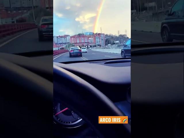 CUANDO VES EL ARCO IRIS CONDUCIENDO Y TE GUSTA  #traffic