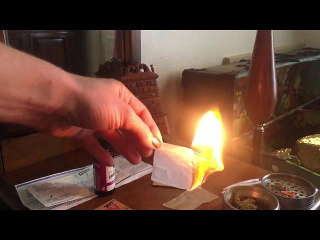 The Burn Test Raw rolling papers vs Zig Zag rolling papers