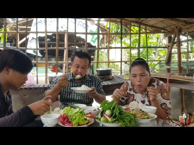 Vlog 1449. Khmer traditional food. Rural natural vegetables. Tirk kroeung. Khmer fish paste dip.