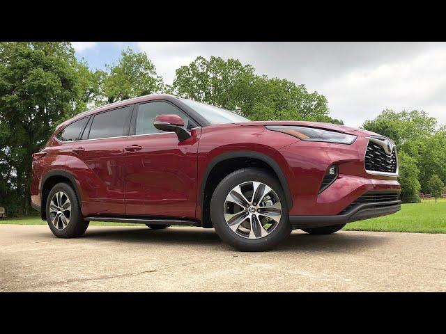 2021 Toyota Highlander XLE - It The RIGHT Three-Row SUV?