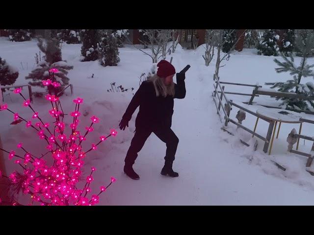 Dancing to Jerusalema, from snowy Russia with love , Happy New 2022 Year