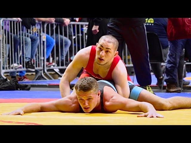 U17 A. Umkhadijev (FRA) vs S. Shadowshot (RSA). Freestyle 71kg youth wrestling.