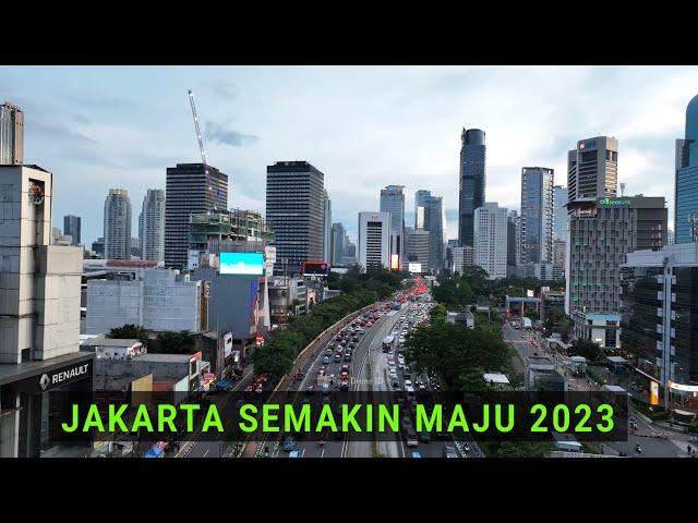 Video Drone Kota Jakarta 2023 Jalan Sudirman Thamrin dengan Gedung Pencakar Langit Berjejer