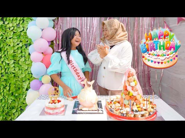 RERE ULANG TAHUN !! MAMAH BIKIN KEJUTAN RERE TERHARU BUKA KADO | RERE CHANNEL