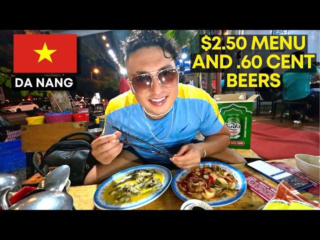 Where the locals in Da Nang EAT FOR CHEAP!