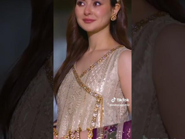 beautiful Actres Hania amir new latest Tik Tok video 