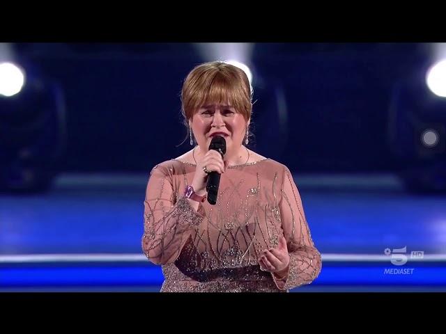 Susan Boyle_performs „When a Child is Born_at the Vatican Christmas concert_12/14/2019