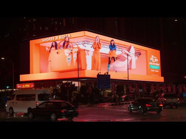 Shopee X Dolla 3D Billboard! Mesti tengok!