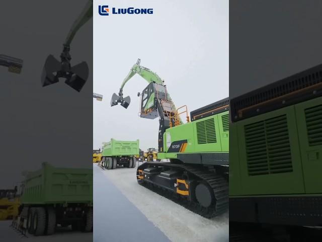 liugong material handler 973F with a lifting cabin #liugong #materialhandler #shorts