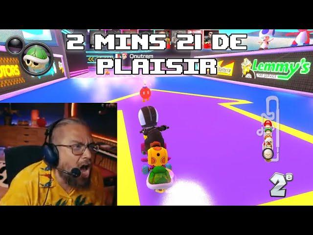 Mistermv prend beaucoup de plaisir a jouer à Mario Kart dans son nouveau studio