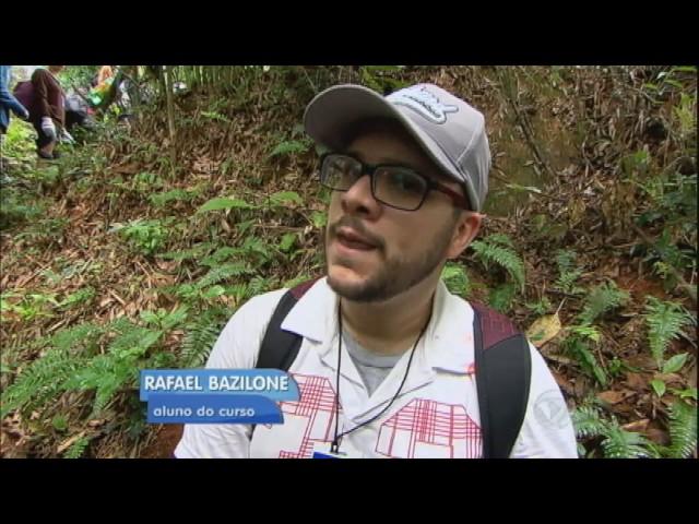 Série JR mostra treinamento dos comissários de bordo