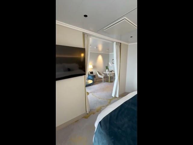 Sapphire Veranda Suite (redesigned 2023) #8029 Crystal Serenity