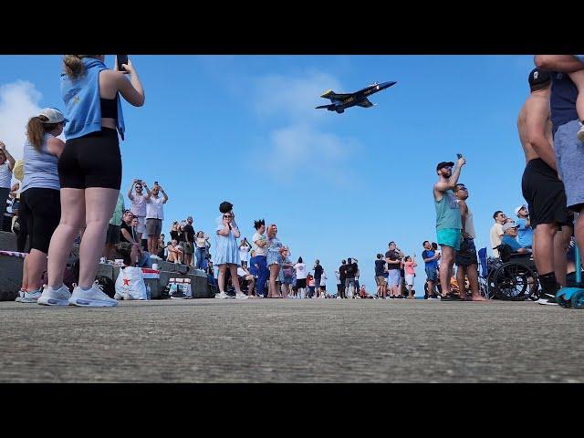 Blue Angels Sneak Pass reactions, Chicago 2022 (Sunday)