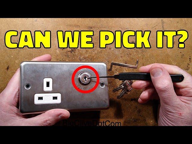 Exploring & picking a lockable socket