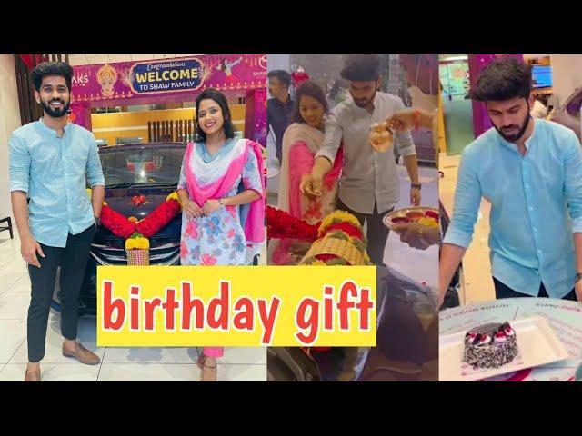 Vishal Phale Birthday Gift New Car Instagram Live - Bunny, Hindavi Patil, Aditya7pute, Akkya Jadhav