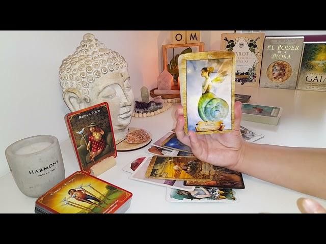 ALGUIEN NO DEJA DE PENSARTE Y QUIERE QUE SEPAS ESTO TAROT INTERACTIVO