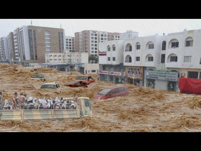 The world is shocked by the sinking of Oman! Floods sweep away buildings and cars in Oman