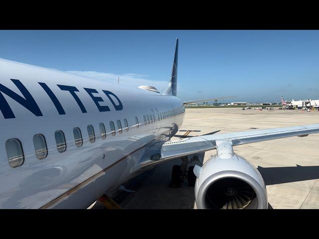 4K | Full Flight (MSY-IAH) | United Airlines Boeing 737-800 (N77535) Economy