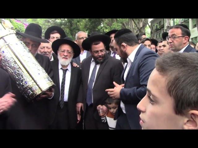 Gran fiesta en las calles de Polanco para recibir Nuevo Sefer en Yeshiva Keter Torah 1