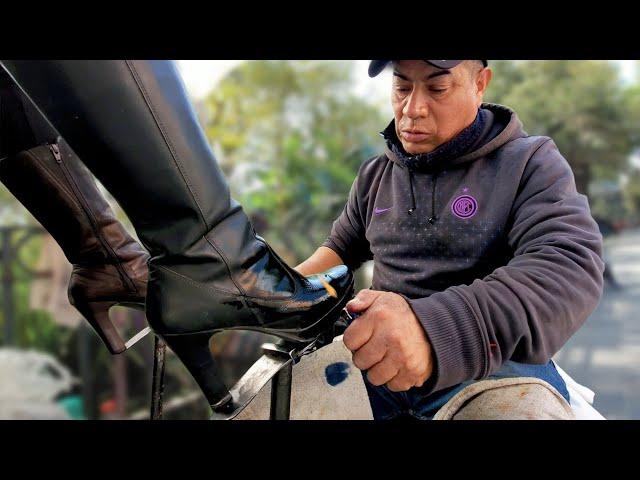 BOOTS ON FIRE  LONG BLACK BOOTS RESTORATION  Street Shoe Shine by Francisco ASMR SOUNDS CDMX