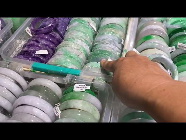 Compare Grade A vs Grade C Jade | Hawaii Jewelry Tradeshow